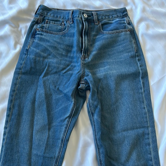 American eagle blue mom jeans - Picture 1 of 4